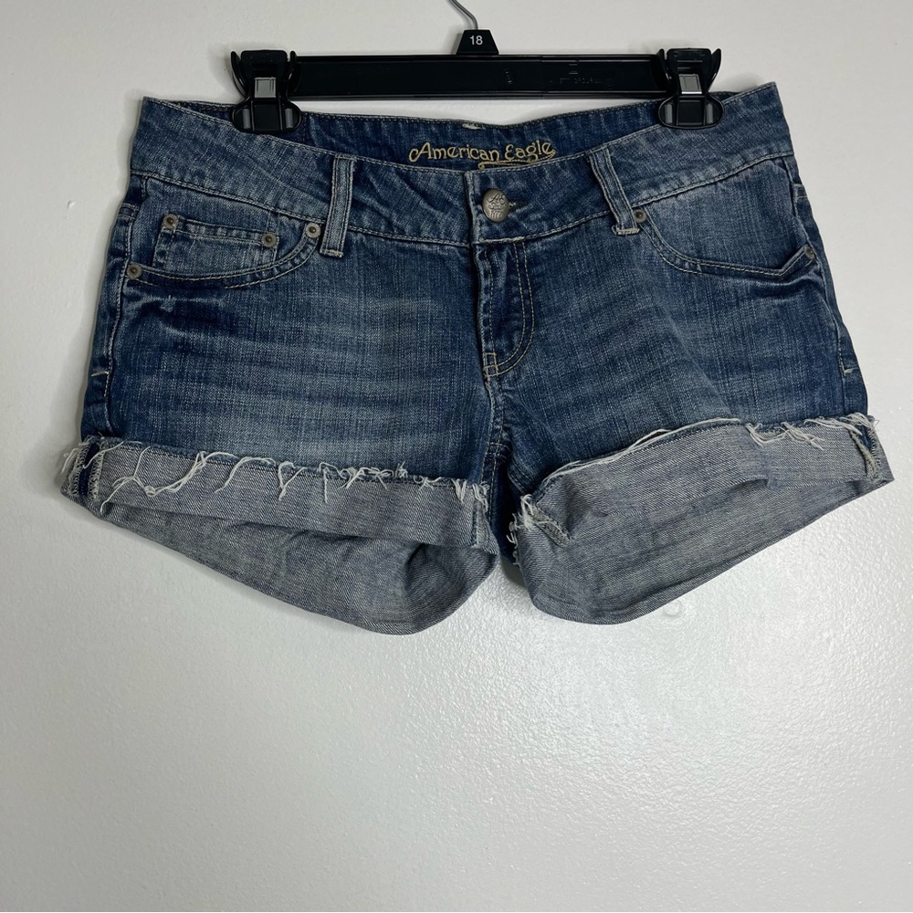 American Eagle Jean Shorts Womens Blue Cuffed Distressed Denim Casual Sz 6/6
